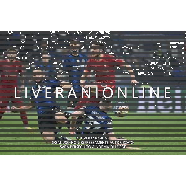 Diogo Jota (Liverpool) chiuso da Stefan de Vrij (Inter) e Milan Skriniar (Inter) Inter vs Liverpool UEFA Champions League ottavi di finale - gara di andata Milano 16-02-2022 Stadio Giuseppe Meazza - San Siro foto Roberto Garavaglia/ag. Aldo Liverani sas /AGENZIA ALDO LIVERANI SAS