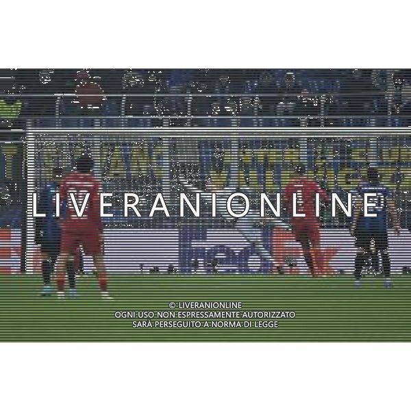 Roberto Firmino (Liverpool) segna il gol dell\'1 a 0 Inter vs Liverpool UEFA Champions League ottavi di finale - gara di andata Milano 16-02-2022 Stadio Giuseppe Meazza - San Siro foto Roberto Garavaglia/ag. Aldo Liverani sas /AGENZIA ALDO LIVERANI SAS