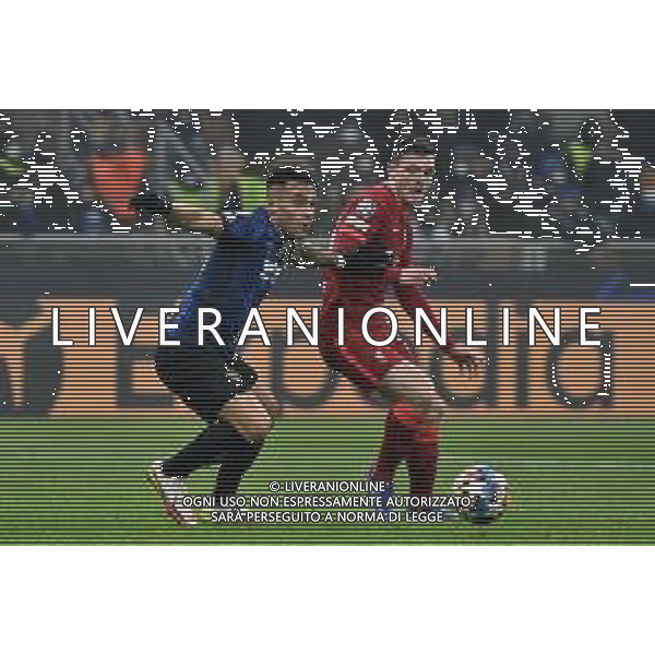 Lautaro Martinez (Inter) e Andy Robertson (Liverpool) Inter vs Liverpool UEFA Champions League ottavi di finale - gara di andata Milano 16-02-2022 Stadio Giuseppe Meazza - San Siro foto Roberto Garavaglia/ag. Aldo Liverani sas /AGENZIA ALDO LIVERANI SAS