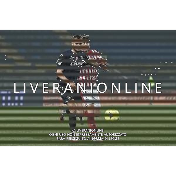 Gabriele Masotti/LMedia - AC Pisa vs LR Vicenza - Italian soccer Serie B match 2021/2022 February 15 2022 - Arena Garibaldi Pisa, Italy AC Pisa vs LR Vicenza Photo showing: George Puscas (Pisa) thwarted by Filippo Ranocchia (Vicenza) @Gabriele Masotti/LiveMedia /AGENZIA ALDO LIVERANI SAS