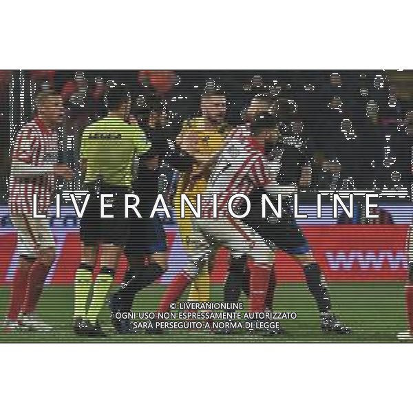 Gabriele Masotti/LMedia - AC Pisa vs LR Vicenza - Italian soccer Serie B match 2021/2022 February 15 2022 - Arena Garibaldi Pisa, Italy AC Pisa vs LR Vicenza Photo showing: Nikita Contini Barannovsky (Vicenza) quarrels with Antonio Caracciolo (Pisa) @Gabriele Masotti/LiveMedia /AGENZIA ALDO LIVERANI SAS