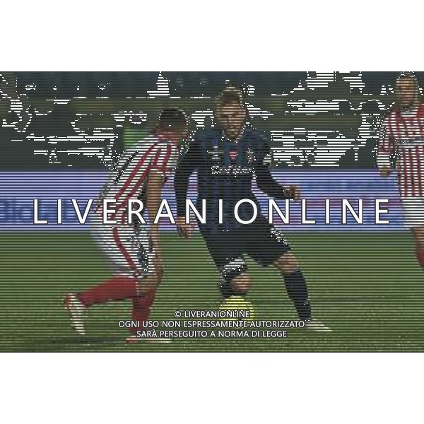 Gabriele Masotti/LMedia - AC Pisa vs LR Vicenza - Italian soccer Serie B match 2021/2022 February 15 2022 - Arena Garibaldi Pisa, Italy AC Pisa vs LR Vicenza Photo showing: Giuseppe Sibilli (Pisa) hampered by Nicola Dalmonte (Vicenza) @Gabriele Masotti/LiveMedia /AGENZIA ALDO LIVERANI SAS
