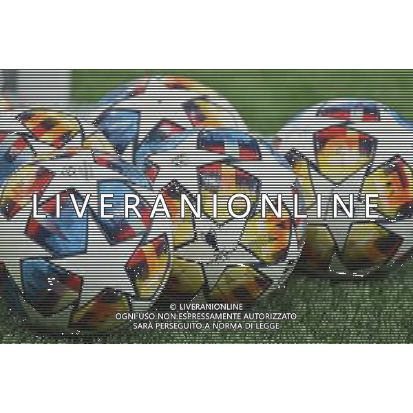 i palloni della Champions League 2021-2022 Inter vs Liverpool UEFA Champions League ottavi di finale - gara di andata Milano 16-02-2022 Stadio Giuseppe Meazza - San Siro foto Roberto Garavaglia/ag. Aldo Liverani sas /AGENZIA ALDO LIVERANI SAS
