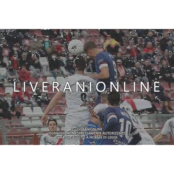 Loris Cerquiglini/LMedia - AC Perugia vs US Cremonese - Italian soccer Serie B match 2021/2022 February 19 2022 - Stadio Renato Curi Perugia, Italy AC Perugia vs US Cremonese Photo showing: ravanelli luca (n.6 us cremonese) v de luca manuel (n. 09 perugia calcio) @Loris Cerquiglini/LiveMedia /AGENZIA ALDO LIVERANI SAS