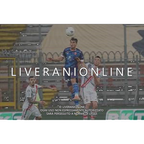 Loris Cerquiglini/LMedia - AC Perugia vs US Cremonese - Italian soccer Serie B match 2021/2022 February 19 2022 - Stadio Renato Curi Perugia, Italy AC Perugia vs US Cremonese Photo showing: segre jacopo (n.6 perugia calcio) v ciofani daniel (n.9 us cremonese) @Loris Cerquiglini/LiveMedia /AGENZIA ALDO LIVERANI SAS