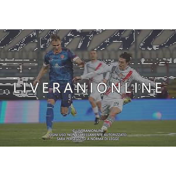 Loris Cerquiglini/LMedia - AC Perugia vs US Cremonese - Italian soccer Serie B match 2021/2022 February 19 2022 - Stadio Renato Curi Perugia, Italy AC Perugia vs US Cremonese Photo showing: fagioli nicolo (n.21 us cremonese) v de luca manuel (n. 09 perugia calcio) @Loris Cerquiglini/LiveMedia / AGENZIA ALDO LIVERANI SAS