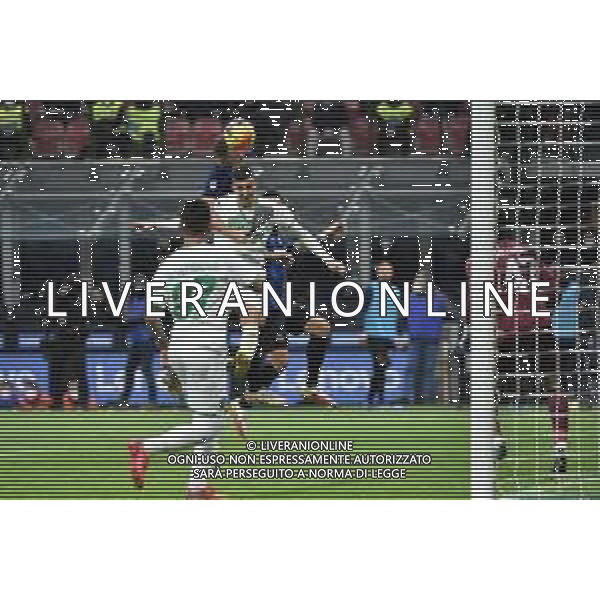 Edin Dzeko (Inter) occasione da gol Inter vs Sassuolo Campionato Serie A TIM - 26a giornata Milano 20-02-2022 Stadio Giuseppe Meazza - San Siro foto Roberto Garavaglia/ag. Aldo Liverani sas
