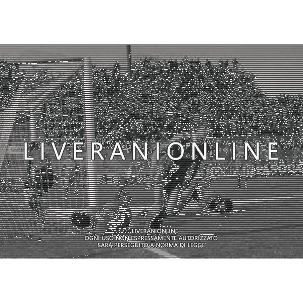 11-03-1984 COMO CAMPIONATO DI CALCIO SERIE B COMO-MONZA 1-0 NELLA FOTO DOPO GOAL COMO DI ENRICO TODESCO AG ALDO LIVERANI SAS