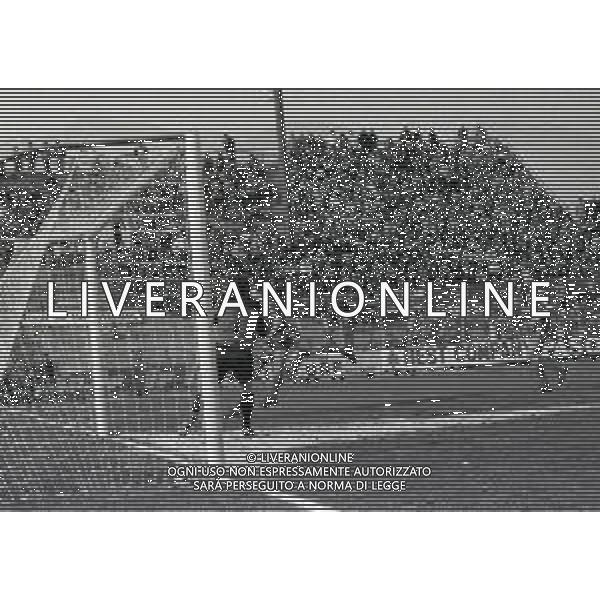 11-03-1984 COMO CAMPIONATO DI CALCIO SERIE B COMO-MONZA 1-0 NELLA FOTO AZIONE DI GIOCO AG ALDO LIVERANI SAS