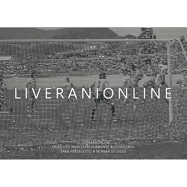 06-05-1984 VARESE-CAMPIONATO DI CALCIO SERIE B VARESE-PESCARA 2-0 NELLA FOTO AZIONE DI GIOCO AG ALDO LIVERANI SAS