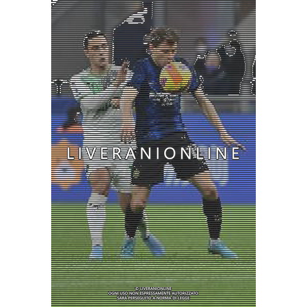 Giacomo Raspadori (Sassuolo) SX e Nicolo\' Barella (Inter) DX Inter vs Sassuolo Campionato Serie A TIM - 26a giornata Milano 20-02-2022 Stadio Giuseppe Meazza - San Siro foto Roberto Garavaglia/ag. Aldo Liverani sas