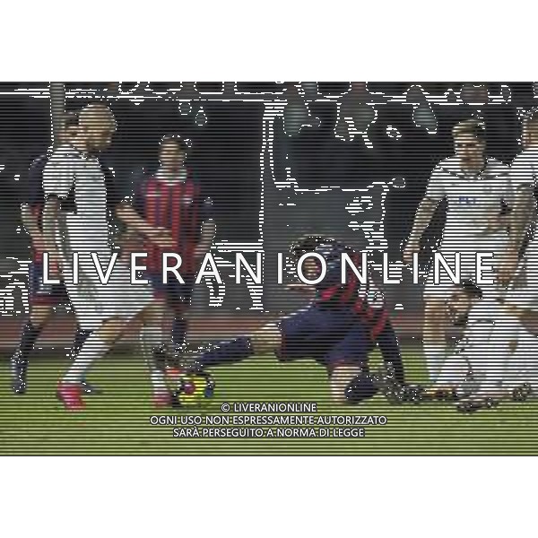 IMOLA 23-02-2022 IMOLESE - CESENA CAMPIONATO CALCIO SERIE C LEGA PRO NELLA FOTO CONTRASTO DI GIOCO DOVE IL GIOCATORE DELL\'IMOLESE PADOVAN STEFANO ENTRA IN SCIVOLATA ©SANNA/AGENZIA ALDO LIVERANI SAS