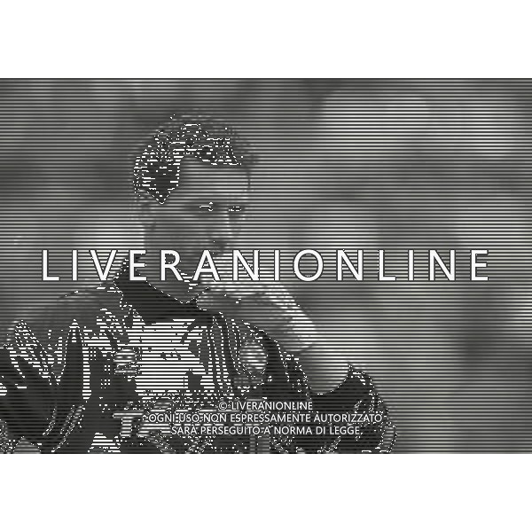 RETROSPETTIVA FABRIZIO FERRON CALCIATORE NELLA FOTO FABRIZIO FERRON CON LA MAGLIA DELL\'ATALANTA NELL\'ANNO 1991-1992 AG ALDO LIVERANI SAS 