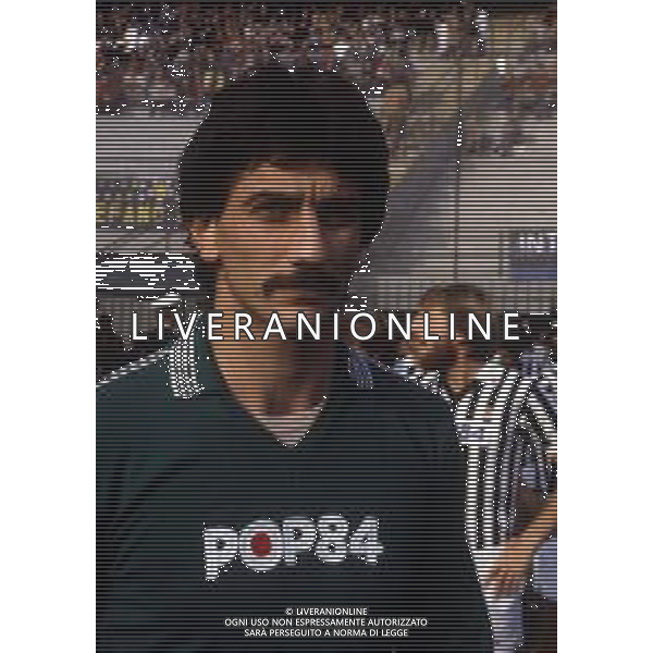 RETROSPETTIVA FABIO BRINI CALCIATORE NELLA FOTO FABIO BRINI CON LA MAGLIA DELL\'ASCOLI CALCIO NELL\'ANNO 1982 AG ALDO LIVERANI SAS