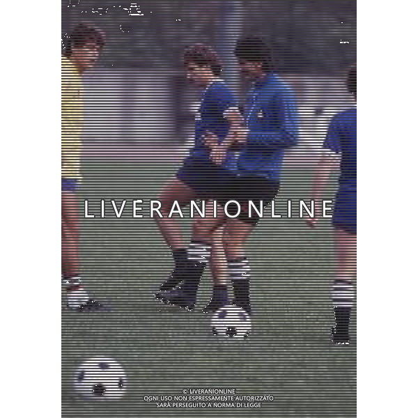 RETROSPETTIVA FABIO BRINI CALCIATORE NELLA FOTO FABIO BRINI CON LA MAGLIA DELL\'UDINESE CALCIO NELL\'ANNO 1983 AG ALDO LIVERANI SAS