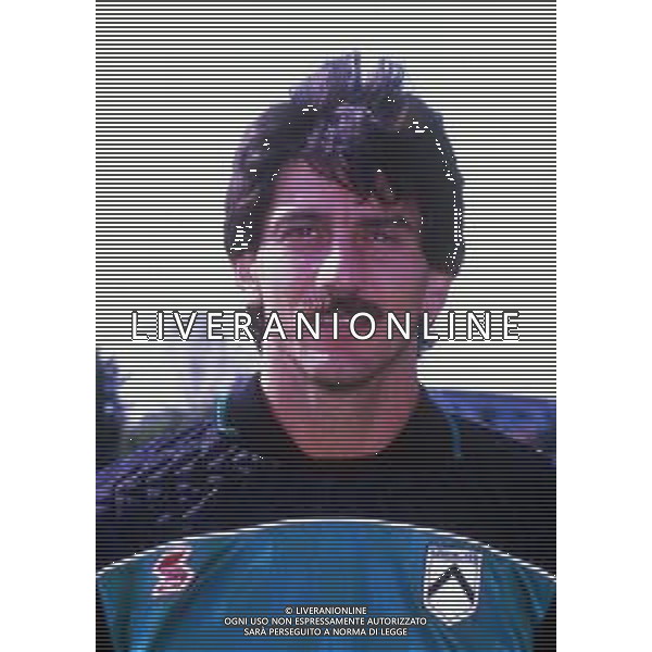RETROSPETTIVA FABIO BRINI CALCIATORE NELLA FOTO FABIO BRINI NELL\'ANNO 1988 -1989 CON LA MAGLIA DELL\'UDINESE CALCIO  AG ALDO LIVERANI SAS 