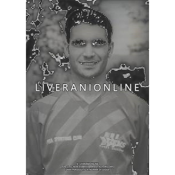 RETROSPETTIVA PASQUALE ROCCO CALCIATORE NELLA FOTO PASQUALE ROCCO NELL\'ANNO 1993-1994 CON LA MAGLIA DEL PISA CALCIO AG ALDO LIVERANI SAS
