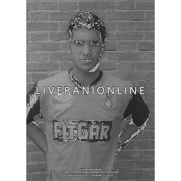 RETROSPETTIVA PASQUALE ROCCO CALCIATORE NELLA FOTO PASQUALE ROCCO NELL\'ANNO 1991-1992 CON LA MAGLIA DELL\'INTER AG ALDO LIVERANI SAS