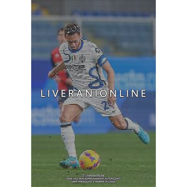 Danilo Vigo/LMedia - Genoa CFC vs Inter - FC Internazionale - italian soccer Serie A match 2021/2022 February 25 2022 - Luigi Ferraris stadium Genova, Italy Genoa CFC vs Inter - FC Internazionale Photo showing: HAKAN CALHANOGLU (Inter) @Danilo Vigo/LiveMedia /AGENZIA ALDO LIVERANI SAS