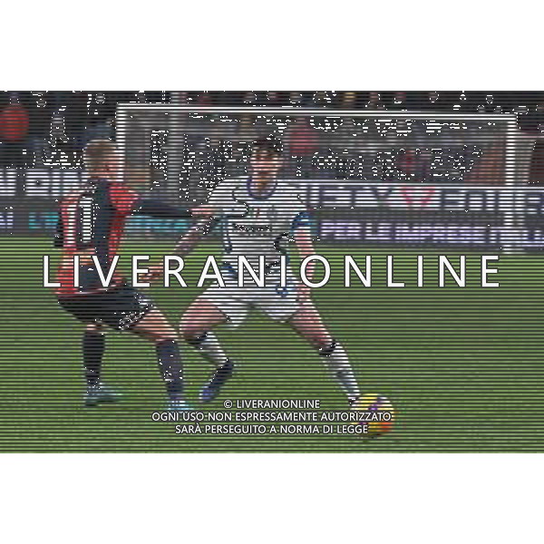 Danilo Vigo/LMedia - Genoa CFC vs Inter - FC Internazionale - italian soccer Serie A match 2021/2022 February 25 2022 - Luigi Ferraris stadium Genova, Italy Genoa CFC vs Inter - FC Internazionale Photo showing: Albert Gudmundsson (Genoa) ALESSANDRO BASTONI (Inter) @Danilo Vigo/LiveMedia /AGENZIA ALDO LIVERANI SAS