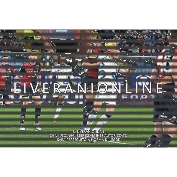 Danilo Vigo/LMedia - Genoa CFC vs Inter - FC Internazionale - italian soccer Serie A match 2021/2022 February 25 2022 - Luigi Ferraris stadium Genova, Italy Genoa CFC vs Inter - FC Internazionale Photo showing: Nikola Maksimovic (Genoa) EDIN DZEKO (Inter) @Danilo Vigo/LiveMedia /AGENZIA ALDO LIVERANI SAS