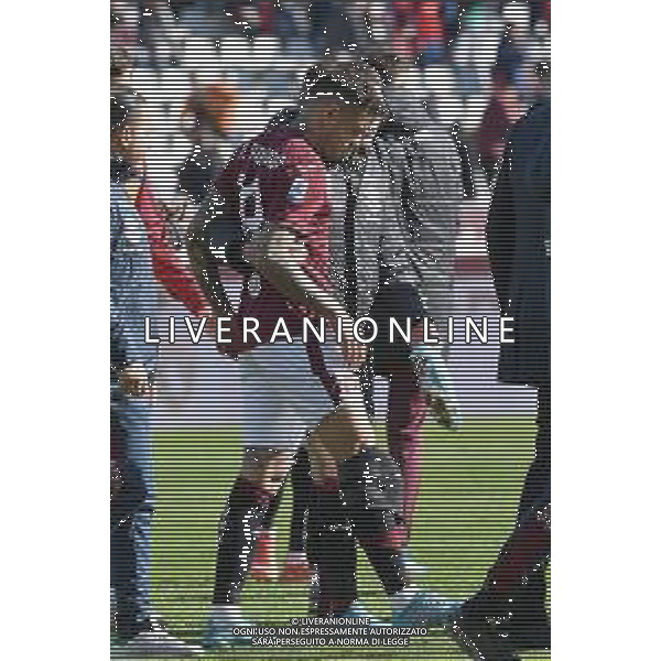 Torino 27.02.2022 Stadio Olimpico Grande Torino ©Manuela Viganti/Agenzia Aldo Liverani Torino vs Cagliari Serie A Tim 2021/2022 Nella foto : antonio sanabria esce dal campo infortunato