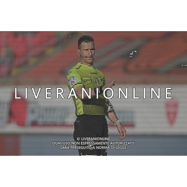 ¬© TVRG l\'arbitro Daniele Doveri di Roma Monza vs Lecce Campionato Serie BKT - 26a giornata Monza 27-02-2022 U-Power Stadium foto Roberto Garavaglia/ag. Aldo Liverani sas/AGENZIA ALDO LIVERANI SAS
