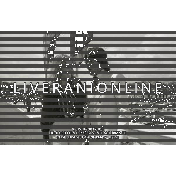 RETROSPETTIVA CARLOS MONZON PUGILE NELLA FOTO CARLOS MONZON A CANNES NELL\'ANNO 1977 CON SUSANA GIMENEZ AG ALDO LIVERANI SAS