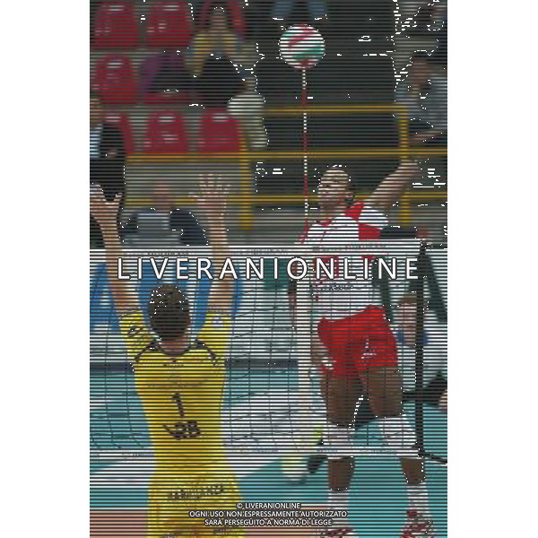VERONA 09/10/2005 CAMPIONATO ITALIANO PALLAVOLO 2005/2006 MARMI LANZA VERONA-LUBE BANCA MARCHE MACERATA NELLA FOTO:DENNIS ANGEL FOTO PAOLA GARBUIO/ALDO LIVERANI s.a.s
