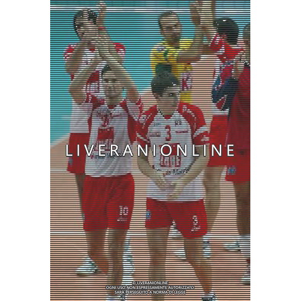 VERONA 09/10/2005 CAMPIONATO ITALIANO PALLAVOLO 2005/2006 MARMI LANZA VERONA-LUBE BANCA MARCHE MACERATA NELLA FOTO:ESULTANZA MACERATA FOTO PAOLA GARBUIO/ALDO LIVERANI s.a.s
