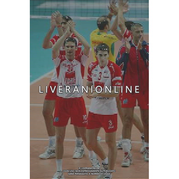 VERONA 09/10/2005 CAMPIONATO ITALIANO PALLAVOLO 2005/2006 MARMI LANZA VERONA-LUBE BANCA MARCHE MACERATA NELLA FOTO:ESULTANZA MACERATA FOTO PAOLA GARBUIO/ALDO LIVERANI s.a.s