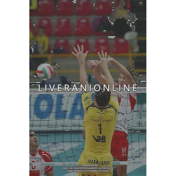 VERONA 09/10/2005 CAMPIONATO ITALIANO PALLAVOLO 2005/2006 MARMI LANZA VERONA-LUBE BANCA MARCHE MACERATA NELLA FOTO:MILJOVIC IVAN FOTO PAOLA GARBUIO/ALDO LIVERANI s.a.s
