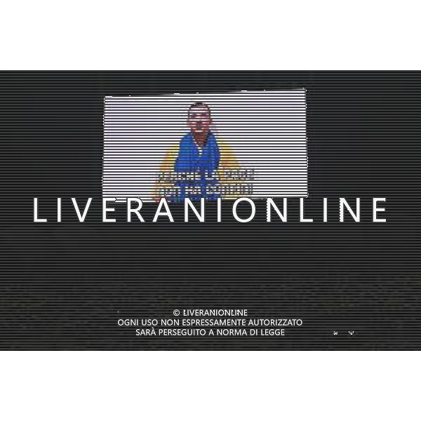 messaggio di Andrij Schevchenko per la pace e contro la guerra in ucraina Milan vs Inter Coppa Italia Frecciarossa - semifinale gara di andata Milano 01-03-2022 Stadio Giuseppe Meazza - San Siro foto Roberto Garavaglia/ag. Aldo Liverani sas /AGENZIA ALDO LIVERANI SAS