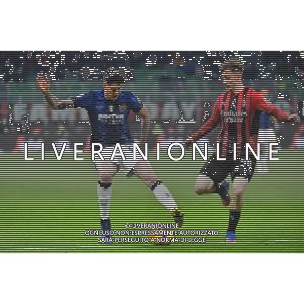 Alessandro Bastoni (Inter) e Alexis Saelemaekers (Milan) Milan vs Inter Coppa Italia Frecciarossa - semifinale gara di andata Milano 01-03-2022 Stadio Giuseppe Meazza - San Siro foto Roberto Garavaglia/ag. Aldo Liverani sas /AGENZIA ALDO LIVERANI SAS
