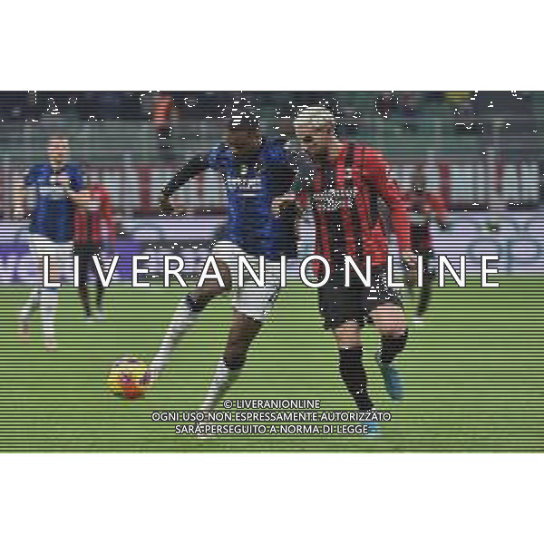 Denzel Dumfries (Inter) e Theo Hernandez (Milan) Milan vs Inter Coppa Italia Frecciarossa - semifinale gara di andata Milano 01-03-2022 Stadio Giuseppe Meazza - San Siro foto Roberto Garavaglia/ag. Aldo Liverani sas /AGENZIA ALDO LIVERANI SAS