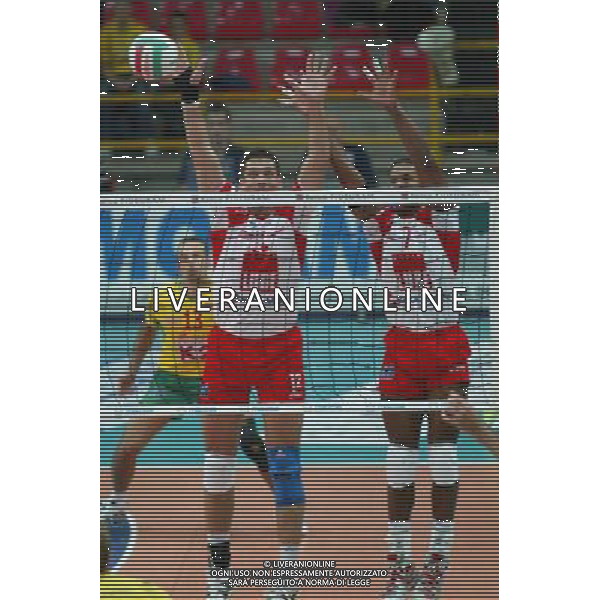 VERONA 09/10/2005 CAMPIONATO ITALIANO PALLAVOLO 2005/2006 MARMI LANZA VERONA-LUBE BANCA MARCHE MACERATA NELLA FOTO:MURO DI GERIC ANDRIJA E DENNIS ANGEL FOTO PAOLA GARBUIO/ALDO LIVERANI s.a.s