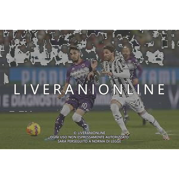 Fiorentina - Juventus semifinale di Coppa Italia 2021-2022 del 02/03/2022 nella foto: Castrovilli Gaetano (acf Fiorentina)- Locatelli Manuel(Juventus f.c.) ©Claudio Zamagni/Agenzia Aldo Liverani /AGENZIA ALDO LIVERANI SAS