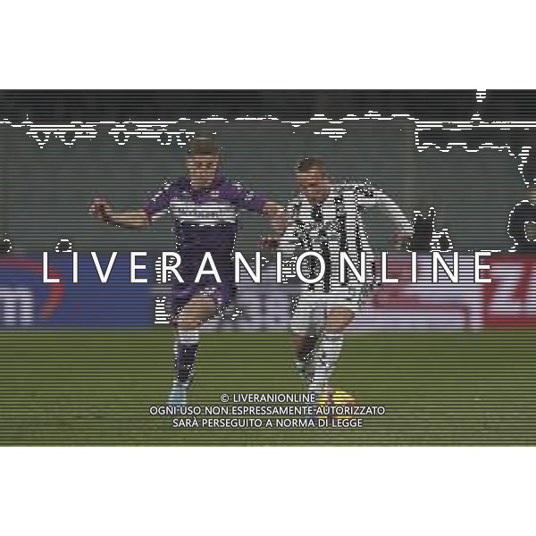 Fiorentina - Juventus semifinale di Coppa Italia 2021-2022 del 02/03/2022 nella foto: Arthur Melo(Juventus f.c.) Piatek Krzysztof(acf Fiorentina)- ©Claudio Zamagni/Agenzia Aldo Liverani /AGENZIA ALDO LIVERANI SAS