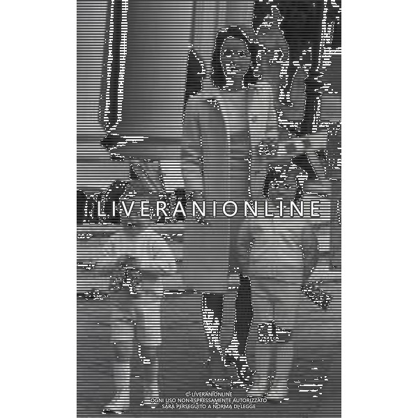 RETROSPETTIVA ABA CERCATO ANNUNCIATRICE TELEVISIVA E CONDUTTRICE TELEVISIVA NELLA FOTO ABA CERCATO A ROMA NELL\'ANNO 1969 AG ALDO LIVERANI SAS