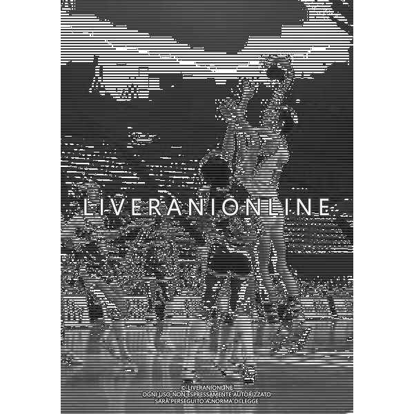 1980-1981 MILANO CAMPIONATO DI BASKET A 1 BILLY MILANO HURLINGHAM TRIESTE 85-79 NELLA FOTO JOHN GIANELLI AG ALDO LIVERANI SAS