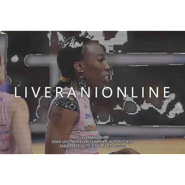 ¬© TVRG Paola Egonu (Conegliano) come tutte le sue compagne di squadra con la scritta No War sul bbraccio Igor Gorgonzola Novara vs Prosecco DOC Imoco Volley Conegliano Campionato Serie A1 femminile - 3a giornata di ritorno Novara 03-03-2022 Pala Igor Gorgonzola foto Roberto Garavaglia/ag. Aldo Liverani sas /AGENZIA ALDO LIVERANI SAS
