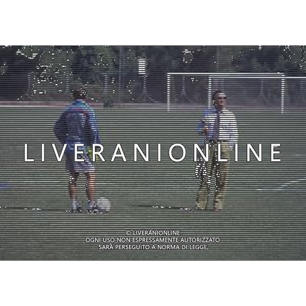 RETROSPETTIVA PAOLO BOREA DIRETTORE SPORTIVO SAMPDORIA CALCIO NELLA FOTO PAOLO BOREA DIRETTORE SPORTICO SAMPDORIA CALCIO NELL\'ANNO 1991 CON ROBERTO MANCINI AG ALDO LIVERANI SAS