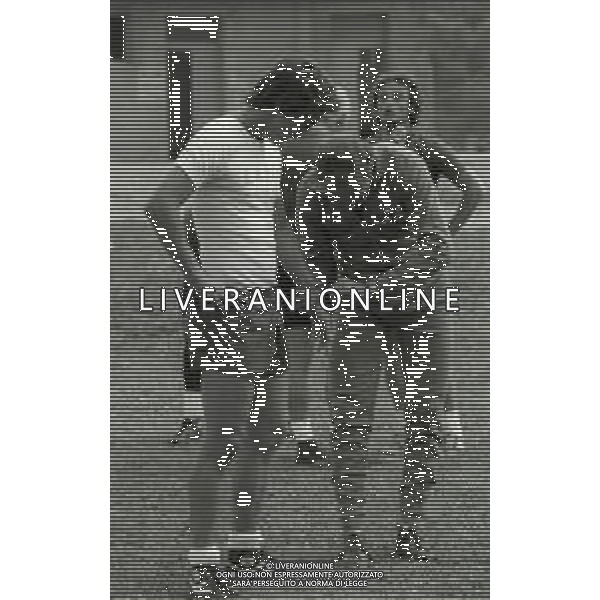 1976 ALLENAMENTO LAZIO CALCIO NELLA FOTO LIONELLO MANFREDONIA E LUIS VINICIO AG ALDO LIVERANI SAS