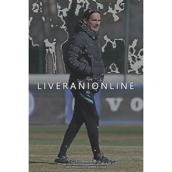 © TVRG Allenamento Champions Inter nella foto l\'allenatore Simone Inzaghi Appiano Gentile (CO) 07-03-2022 Centro sportivo Suning in memoria di Angelo Moratti Allenamento dell\'Inter in preparazione della gara contro il Liverpool valevole per la gara di ritorno degli ottavi di finale della UEFA Champions League foto Roberto Garavaglia/ag. Aldo Liverani sas