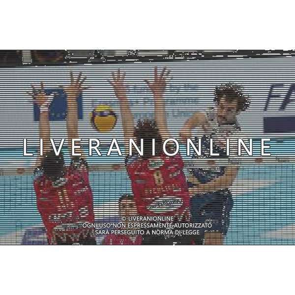 BOLOGNA UNIPOL ARENA 05 03 2022 COPPA ITALIA PALLAVOLO MASCHILE PERUGIA - PIACENZA VOLLEY SEMIFINALE NELLA FOTO AARON RUSSELL PIACENZA ©SANNA/AGENZIA ALDO LIVERANI SAS