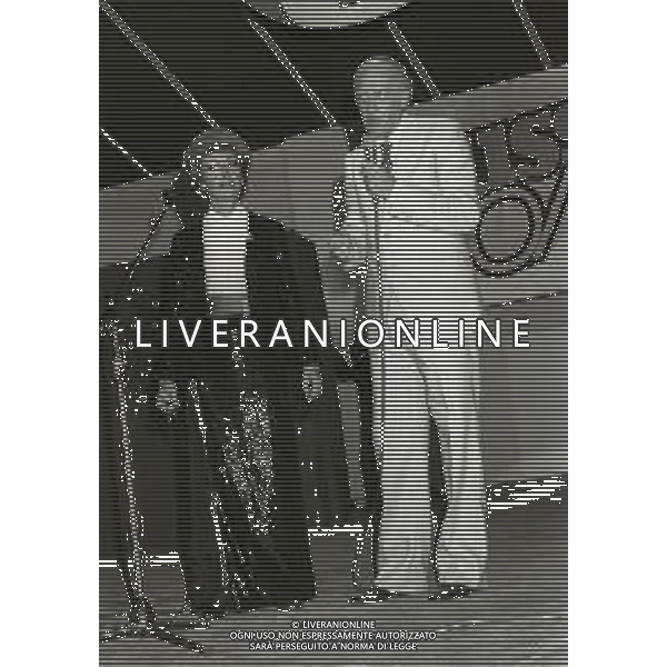 RETROSPETTIVA CATERINA VALENTE CANTANTE NELLA FOTO CATERINA VALENTE ALLA BUSSOLA DOMANI A VIAREGGIO NELL\'ANNO 1980 AG ALDO LIVERANI SAS 