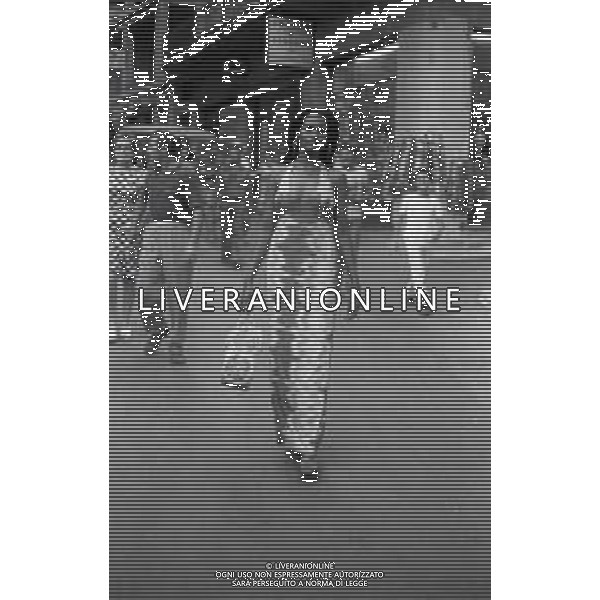 NEG-RETROSPETTIVA ZEUDI ARAYA ATTRICE NELLA FOTO ZEUDI ARAYA A TAORMINA NELL\'ANNO 1973 AG ALDO LIVERANI SAS