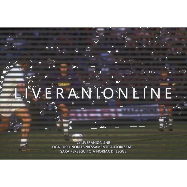 RETROSPETTIVA DAVIDE PELLEGRINI CALCIATORE NELLA FOTO DAVIDE PELLEGRINI CON LA MAGLIA DELLA FIORENTINA CALCIO AG ALDO LIVERANI SAS