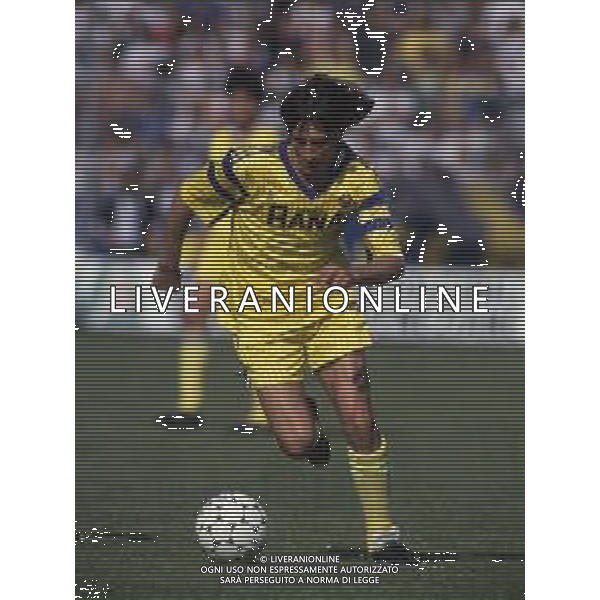 RETROSPETTIVA DAVIDE PELLEGRINI CALCIATORE NELLA FOTO DAVIDE PELLEGRINI CON LA MAGLIA DEL VERONA CALCIO AG ALDO LIVERANI SAS