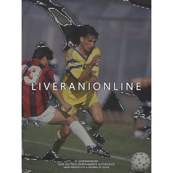 RETROSPETTIVA DAVIDE PELLEGRINI CALCIATORE NELLA FOTO DAVIDE PELLEGRINI CON LA MAGLIA DEL VERONA CALCIO AG ALDO LIVERANI SAS
